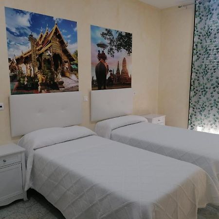 Hostal Restaurante Casa Isabel Gamonal エクステリア 写真