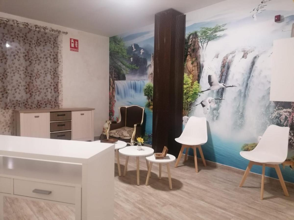Hostal Restaurante Casa Isabel Gamonal エクステリア 写真